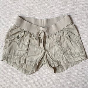 Old Navy Maternity shorts